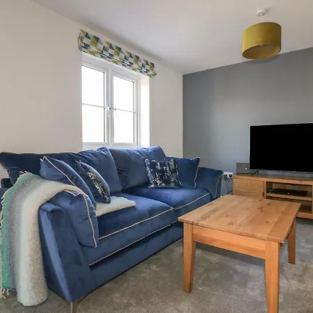 4 Trerammet Crescent