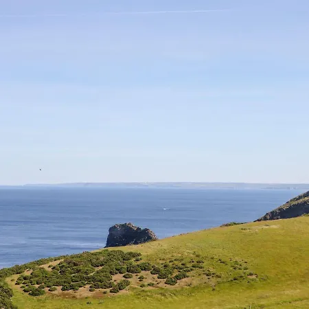4 Trerammet Crescent Holiday home *